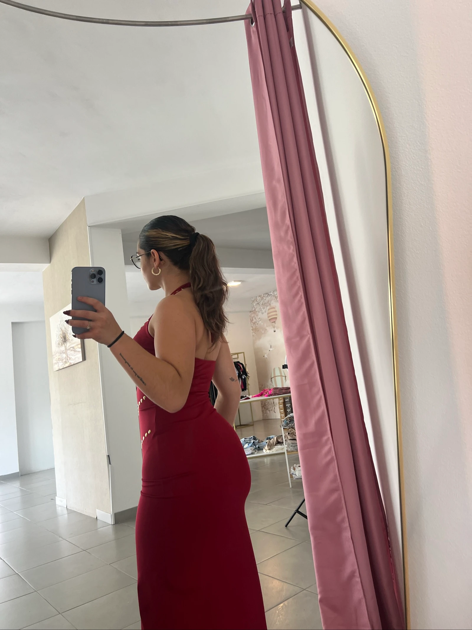 ❤️ Vestido longo bordô elegante com fenda – Tamanho único ❤️ – photo 3